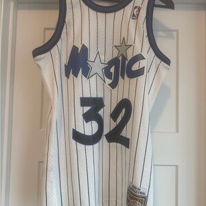 Mitchell & Ness Shaq #32  Orlando Magic Jersey new with tags medium